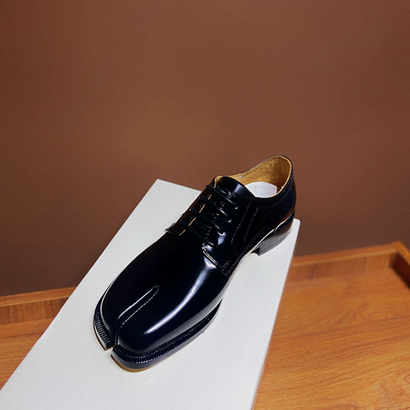 Black Classic Lace Up Women Tabi Loafers