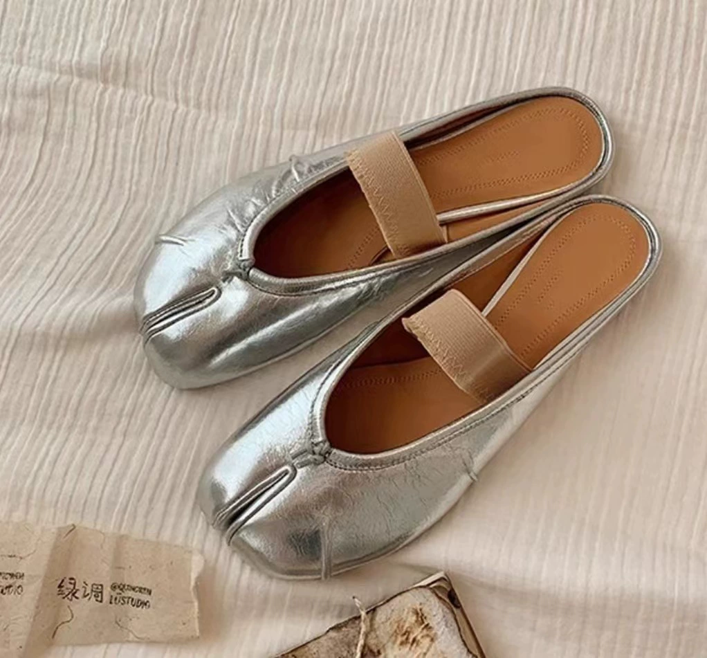 Women White Silver Black Tabi Half Slippers