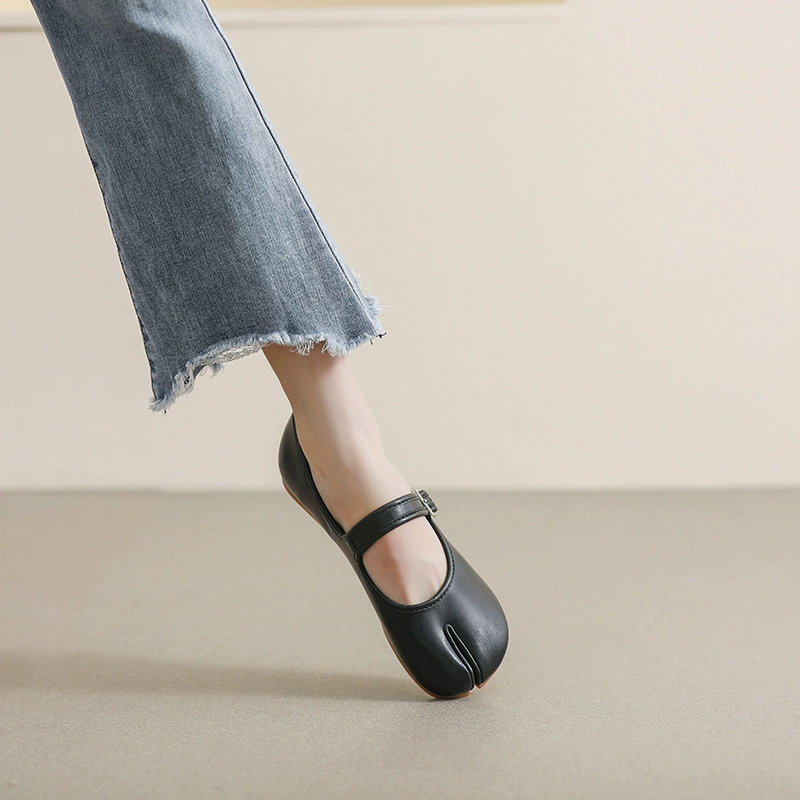 White Women's Tabi Mary Jane Shoes