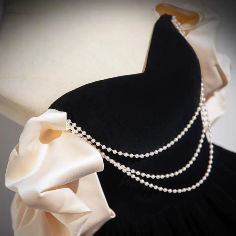 Elegant Black Off Shoulder Prom Dress