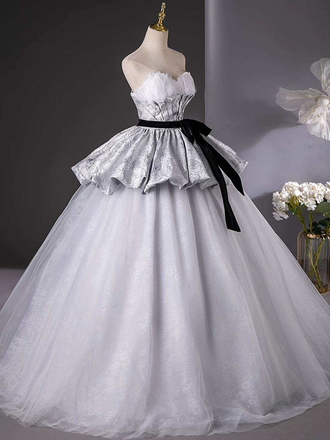 Sweetheart White Tulle Long Prom Dress