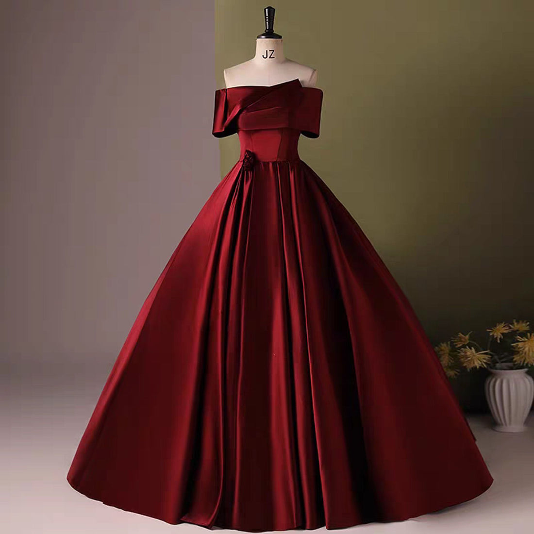 Vintage Red Wedding Tube Satin Prom Dress