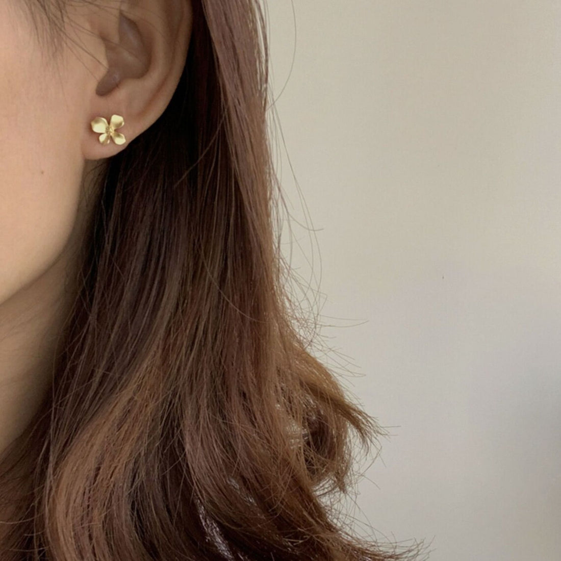Gardenia Flower Earrings in Gold