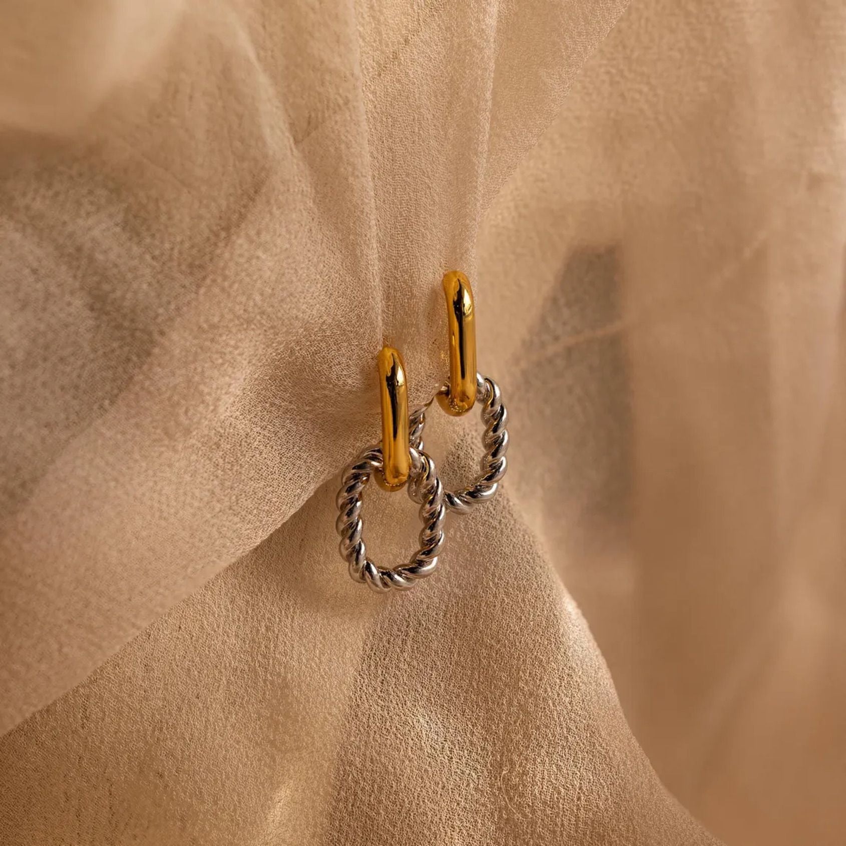 14K Gold Mixed Metal Link Hoops Earrings